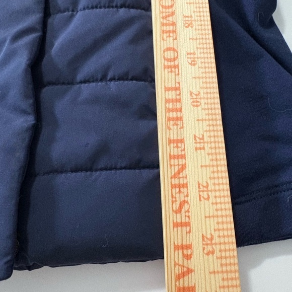 Zella Coco Hybrid Zelfusion Puffer
Vest. Navy Sleeveless Fleece Moisture Wicking - Picture 9 of 14